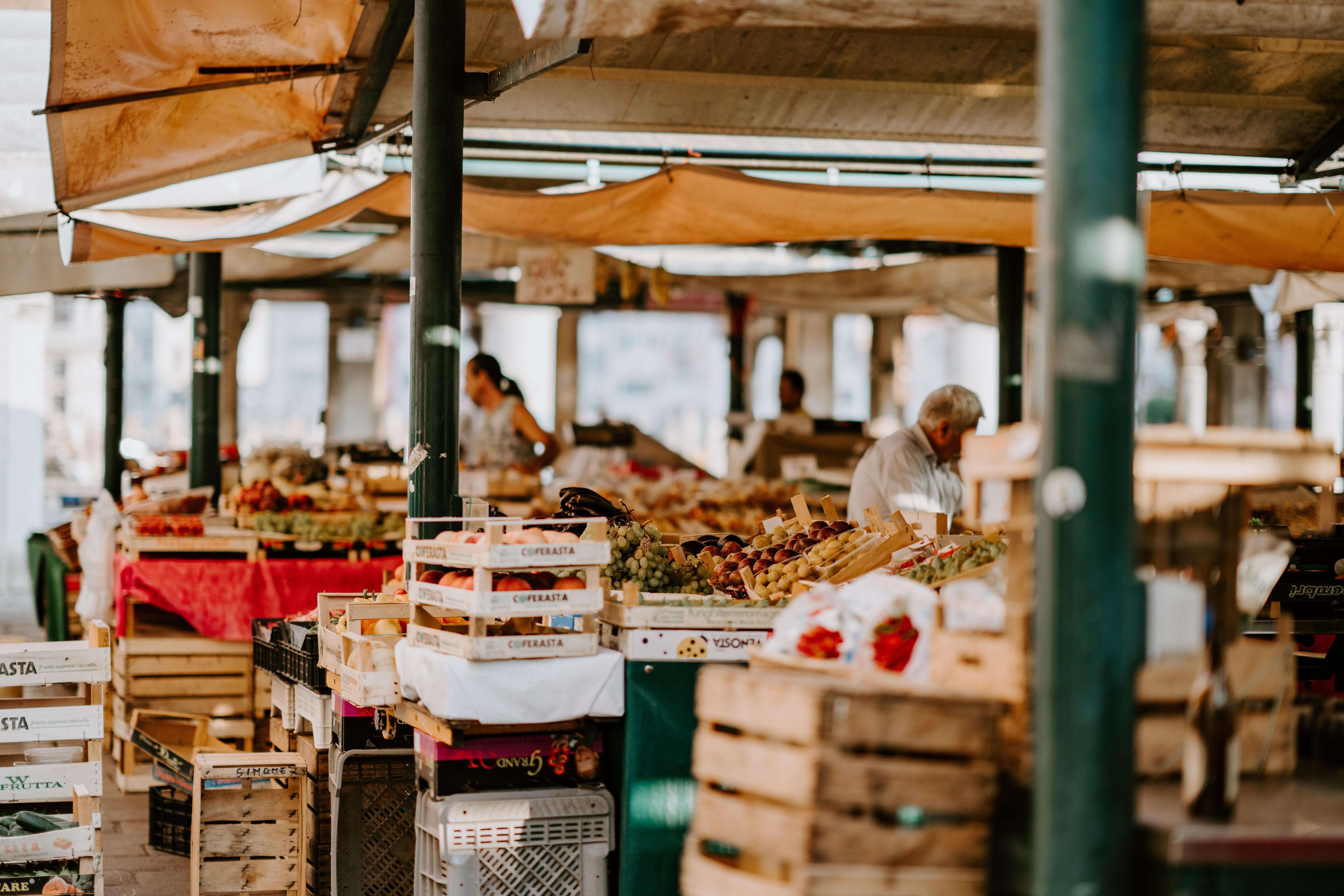 The Luberon typical markets Domaine du Castellas